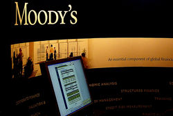 До негативного со стабильного понизило агентство Moody's рейтинг Citigroup