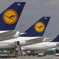 Туристам и бизнесменам: в пятницу Lufthansa вновь будет бастовать