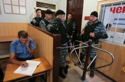 Трем подозреваемым во Врадиевке вручили подозрение в совершении покушения на убийство