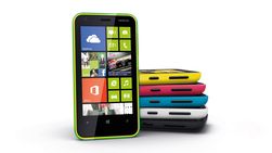 Стартовали продажи Lumia 620 от Nokia