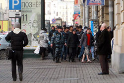 В Петербурге — массовые задержания мигрантов, неспособных поделить базары