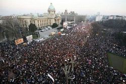 Акции протеста перекинулись на Европу?