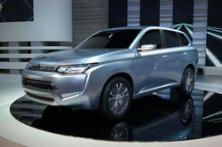 Новый Mitsubishi Outlander дебютировал в Женеве