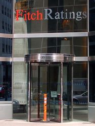 Почему Fitch понизило инвалютные рейтинги узбекских банков?