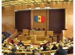 Найдут ли молдовские парламентарии «президентский» компромисс