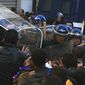 В столкновениях с демонстрантами в Алжире пострадали 12 полицейских
