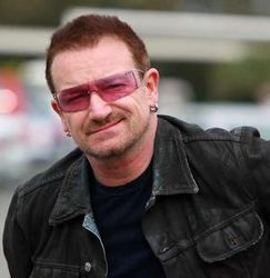 Вокалист U2 попал в больницу Монако