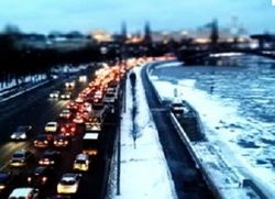 Мужчина на «Ноуте» вылетел в Москву-реку