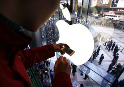 Жёсткие условия Apple лишают её азиатского рынка