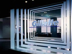 Бренд Gillette ухудшил показатели из-за моды на бороду - СМИ