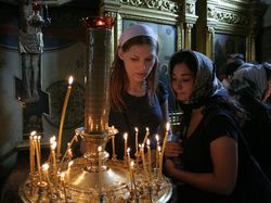 Православных в России, признающих РПЦ, – меньше половины населения