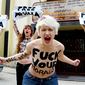 дуры из FEMEN