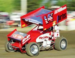 Winged sprint car