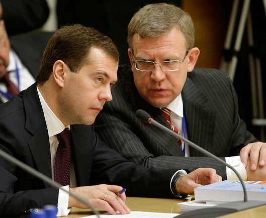 Dmitry_Medvedev_in_Belarus_27_November_2