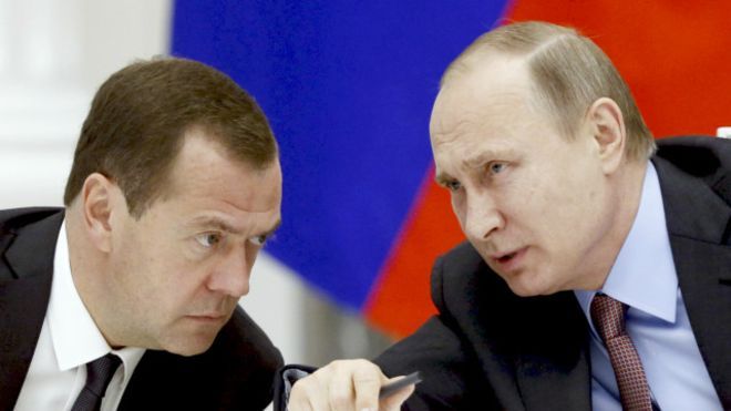 160516193020_putin_medvedev_640x360_ap_n