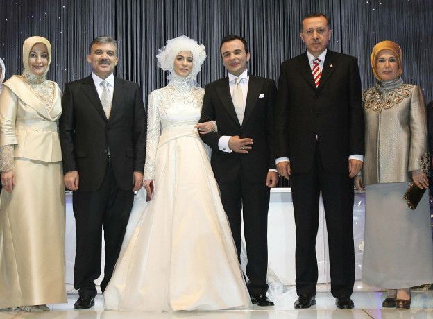 151102124228_erdogan_wife_624x460_afp_no